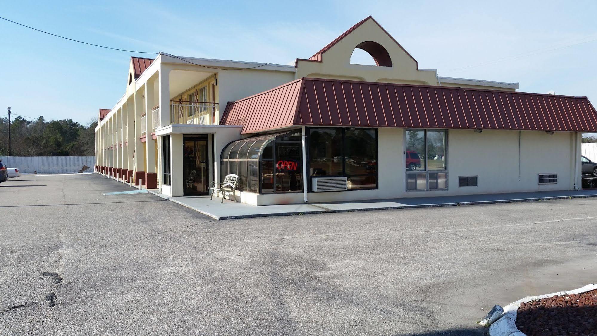 Economy Inn Dillon Exterior photo